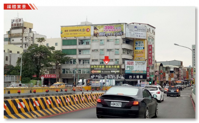 N-0063G-台南市北區中華北路vs文賢路往好市多方向收視