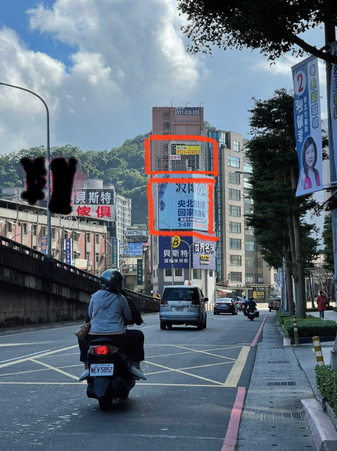 黃金店面的頂樓牆面招牌帆布廣出租